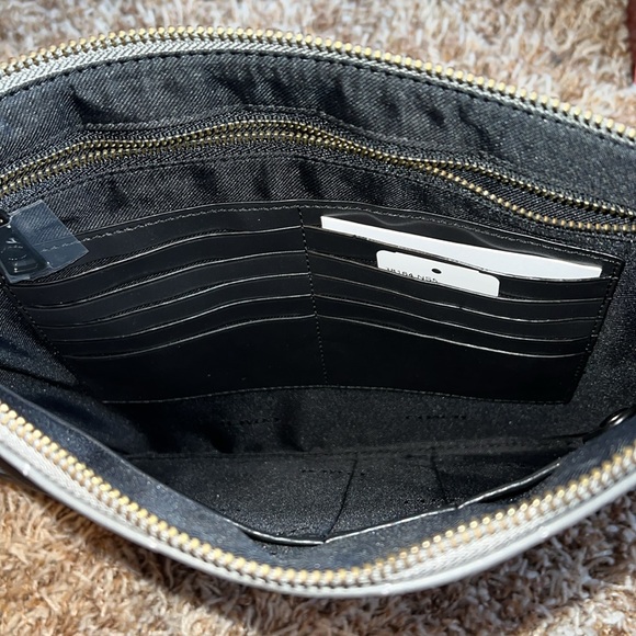 Coach Large Multifunctional Pouch With Quilting - Picture 6 of 9